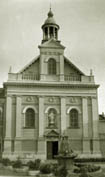 Kissb.jpg (7285 bytes)